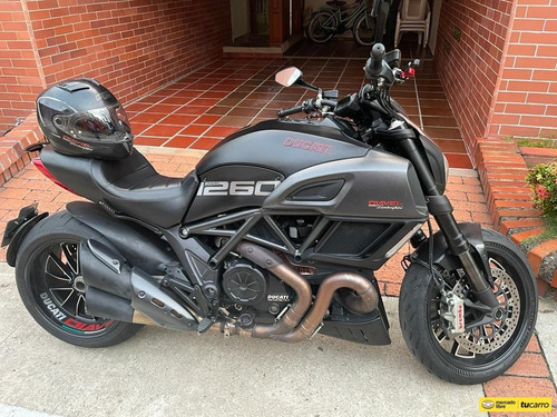 Imagen 2 de 6 de Ducati Diavel, 2015 Motor 1200cc