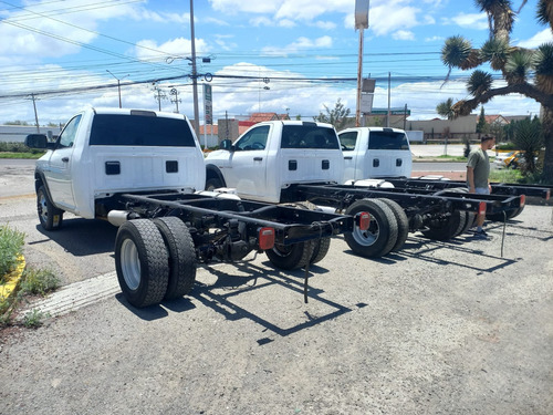 Ram 4000 5.7 Chasis Cabina Pl 4x2 Mt