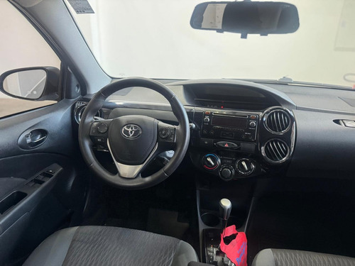 Toyota Etios 1.5 XS 16V FLEX 4P AUTOMÁTICO