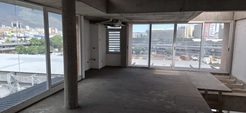 Jc - Edificio Comercial En Venta / Ideal Clínica / Oficinas / 6 Niveles. Ubicación Estratégica. El Rosal