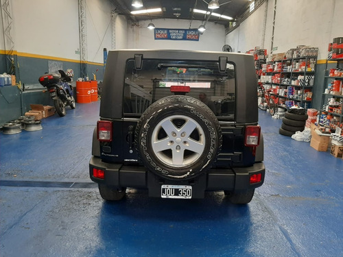Jeep Wrangler Unlimited At 3.8 V6 2011