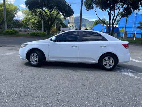 Kia CERATO FORTE 1.6