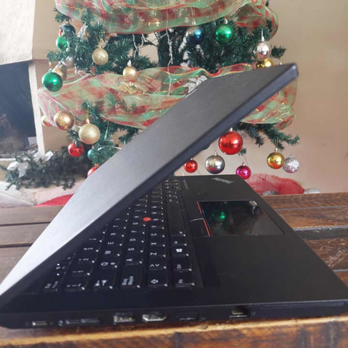 Laptop Lenovo I7 Octava 345$ 500gb Y Ram 8gb Lector Huella