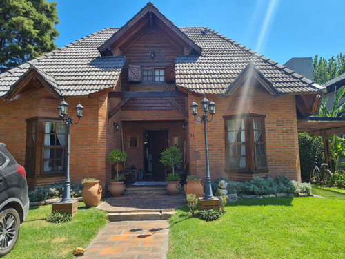 Venta Casa 3 Dormitorios El Sosiego Con Cochera
