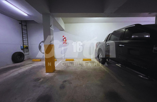 Cochera En Venta Sobre Av. Yrigoyen En Lomas De Zamora