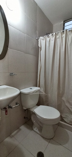 Imagen 7 de 10 de Vendo Apartamento En Cr Terrazas Del Este Barcelona El Rincon