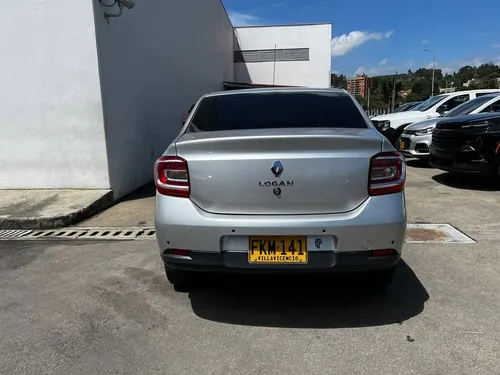 Renault Logan 1.6 Privilege / Intens