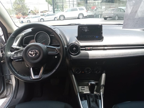 Imagen 11 de 15 de Toyota Yaris 2019 1.5 R Xle High Sedan At