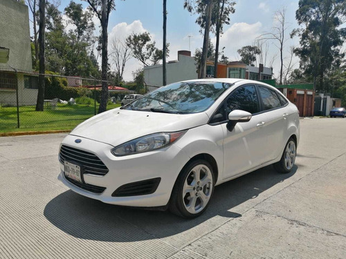 Imagen 1 de 13 de Ford Fiesta 2015 1.6 Se Sedan At