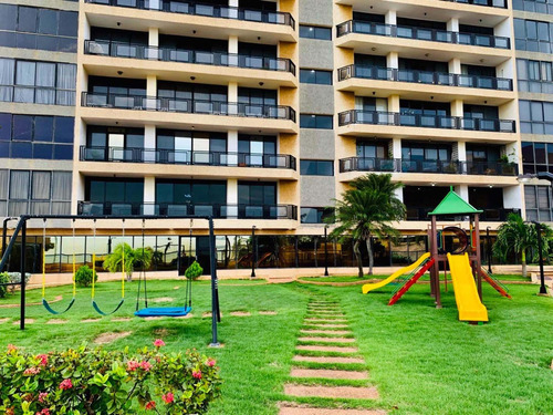 Imagen 22 de 22 de Lujoso Apartamento En Edificio Emperador Marisabel Fernández