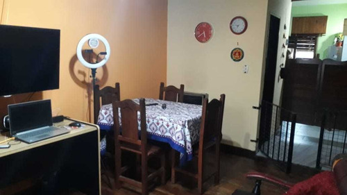 Imagen 5 de 11 de Av. Mitre 3400 - Sarandi - Duplex 3 Amb Y Local En Block