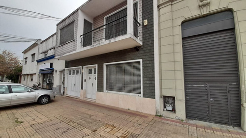 Casa En Venta 177m2 Cubiertos En La Plata