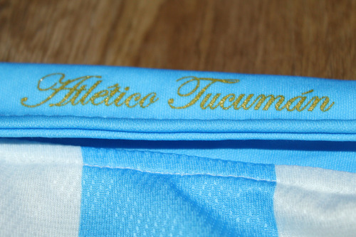 Camiseta Atlético Tucumán 2009/10 Topper Titular Utilería #3 (Usado)