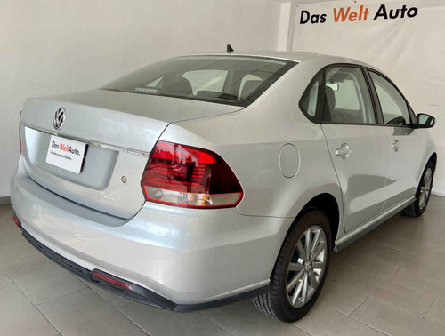 Imagen 3 de 13 de Volkswagen Vento 2020 4p Comfortline L4/1.6 Man