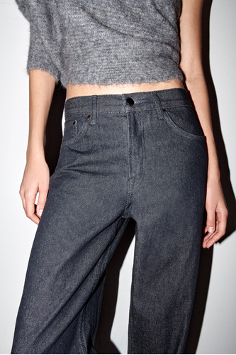 Zara Jean Corte Alto, Cierre Con Botones, Color Gris