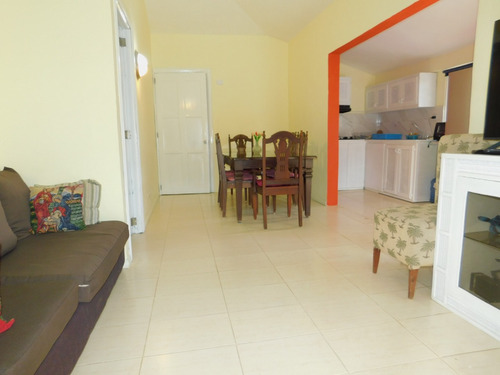 En Samaná, Republica Dominicana, Villas Listas Para Mudarse, Dos Habitaciones Con Sus Baños, ¡sala, Comedor, Cocina, Terraza Techada Y Patio En El Residencial Bahía De Los Dioses!
