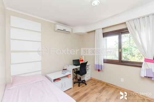 Casa Em Condomínio, 3 Dormitórios, 243.14 M², Menino Deus - 205161