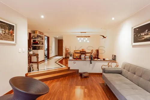 Apartamento En Venta En Chico Reservado. Cod V3984