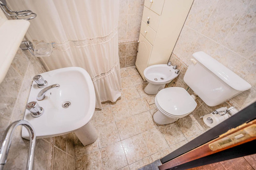 Casa 5 Ambientes En Ciudad Evita, Apta Crédito