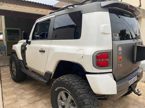 Troller T4 2015 3.2 2p