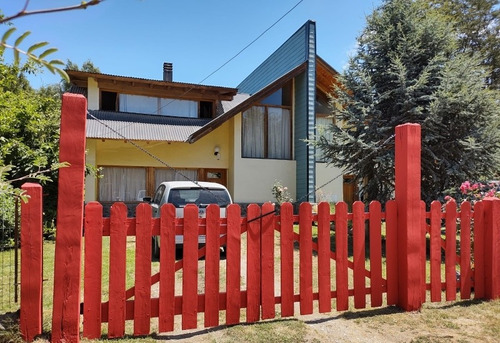 Imagen 1 de 15 de Cabañas Gnionguis, Villa La Angostura, 450 Mts Av. Arrayanes