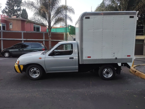 Imagen 3 de 9 de Nissan Np300 2014 2.4 Chasis Dh Paquete De Seguridad Mt