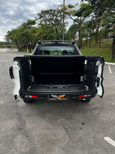 Fiat Toro 1.8 16v Freedom Flex 4x2 Aut. 4p