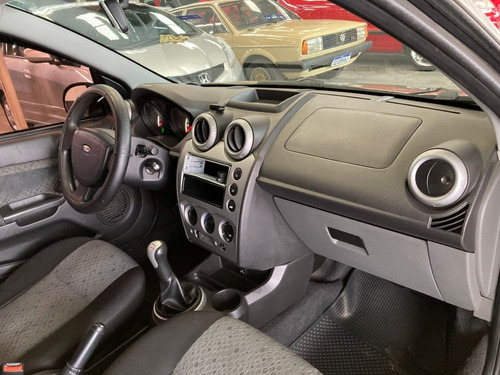Ford Fiesta 1.6 MPI CLASS HATCH 8V FLEX 4P MANUAL