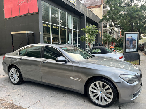 BMW Serie 7 4.8 750i Premium 407cv