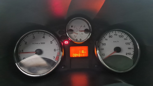 Peugeot 207 2012 Feline Xt