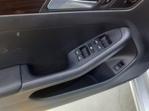 Imagem 9 de 12 de Vw Jetta 2.0 Comfortline 2016