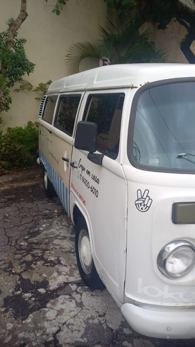 Volkswagen Kombi 1.4 Standard Total Flex 3p