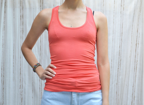 Remera Musculosa Modal Al Cuerpo Mujer 01_127