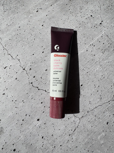 Set Balm Doctom + Cherry Lock Bálsamo Labial Glossier