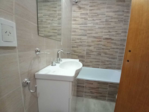 Departamento En Venta En Berazategui, G.b.a. Zona Sur, Argentina