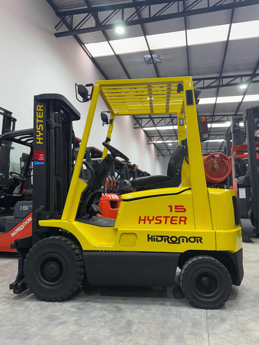 Autoelevador Hyster 1.5tn Glp Triple Desplazador