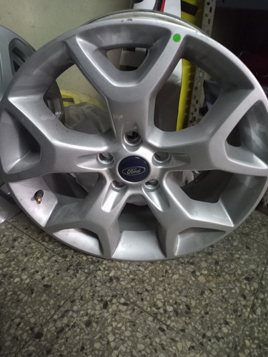 Llanta Ford Kuga Nueva $15000 Regalada