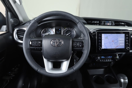 Imagen 12 de 16 de Toyota Hilux Srv 4x4 At