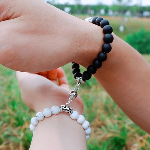 Imagen 6 de 10 de Pulseras De Pareja Piedra Natural Imán Regalo San Valentín