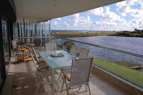Imagen 3 de 30 de Apartamento 3 Dormitorios Piscina Climatizada Terrazas De La Laguna Departamento En Alquiler Ubicado En Pinares, Punta Del Este, Punta Del Este / Maldonado