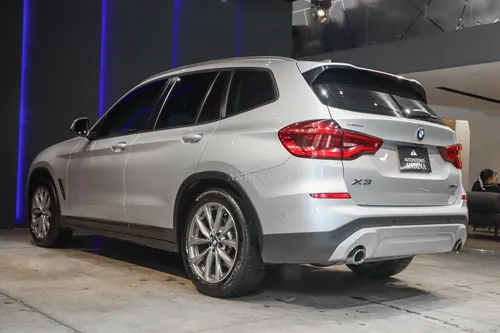 BMW X3 Xdrive30i 2.0T