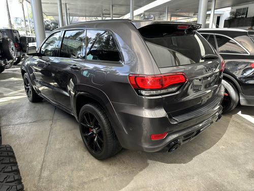 Jeep Grand Cherokee 6.4 Srt-8 At