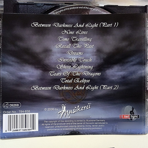 Cd J. R. Blackmore - Between Darkness And Light