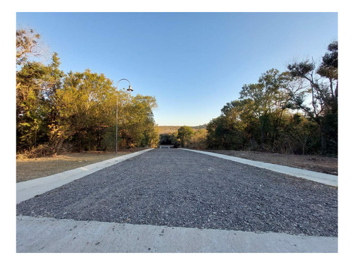 Imagen 5 de 10 de Lote En Lomas Del Cigarral - Plano De 580 M2