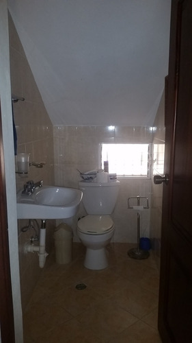 Imagen 7 de 14 de Casa De Dos Niveles En Urbanizacion De Santiago Zc02