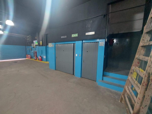 Imagen 7 de 30 de Edificio Industrial / Comercial / Depósito De 6.600 M2 En Almagro Sur