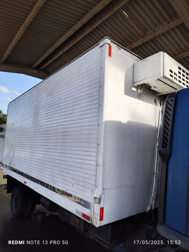 Accelo 915c. 2009 Com Baú Refrigerado