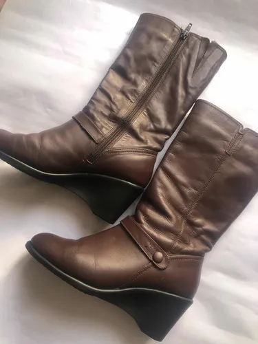 Botas taco cuña new arrivals