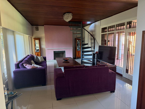 Casa En Venta, Apta Credito, Acepta Permuta