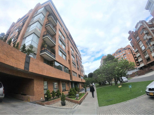 Imagen 1 de 13 de Arriendo Apartaestudio En La Carolina Mls 22-1335